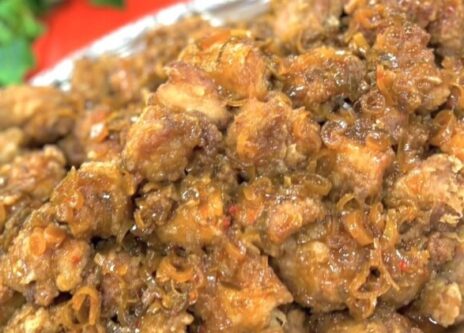 若鶏のから揚げ     油淋鶏ソース